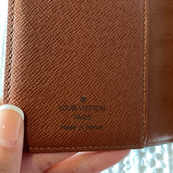 Louis Vuitton Agenda Pm. With extra bits for free included. - Picture 10 of 17